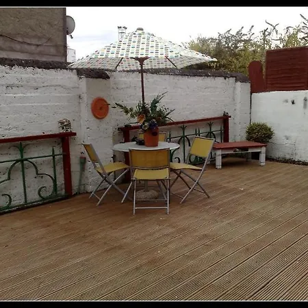 Couette-café Kent House 3*