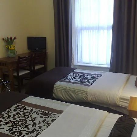 Kent House 3* קורק